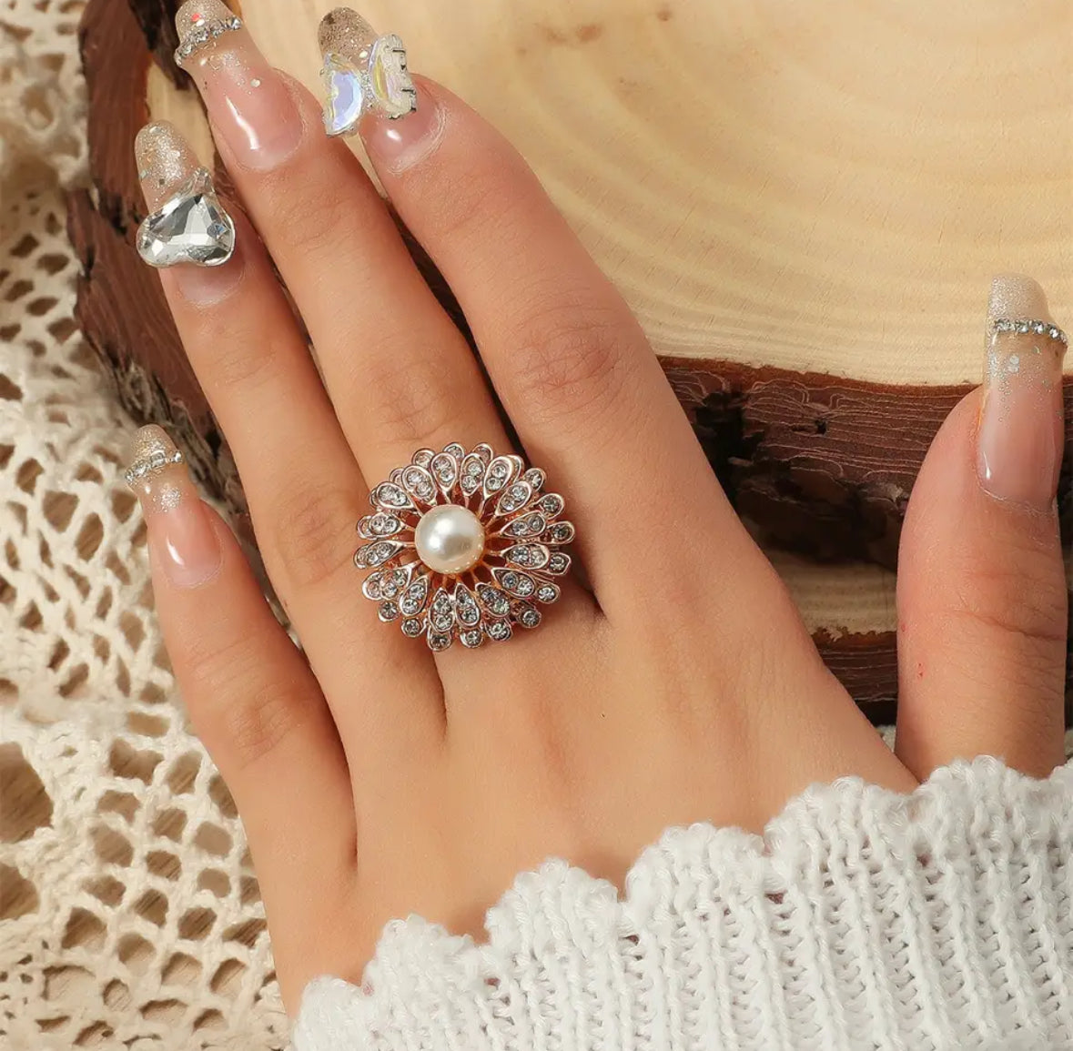 Flower pearl adjustable ring